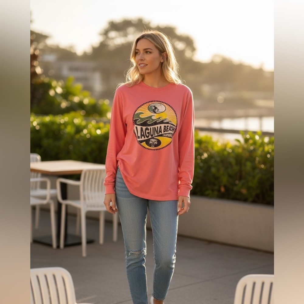 NWT US Vintage Women’s Pink Long Sleeve Graphic Tee Laguna Beach CA -Size Medium
